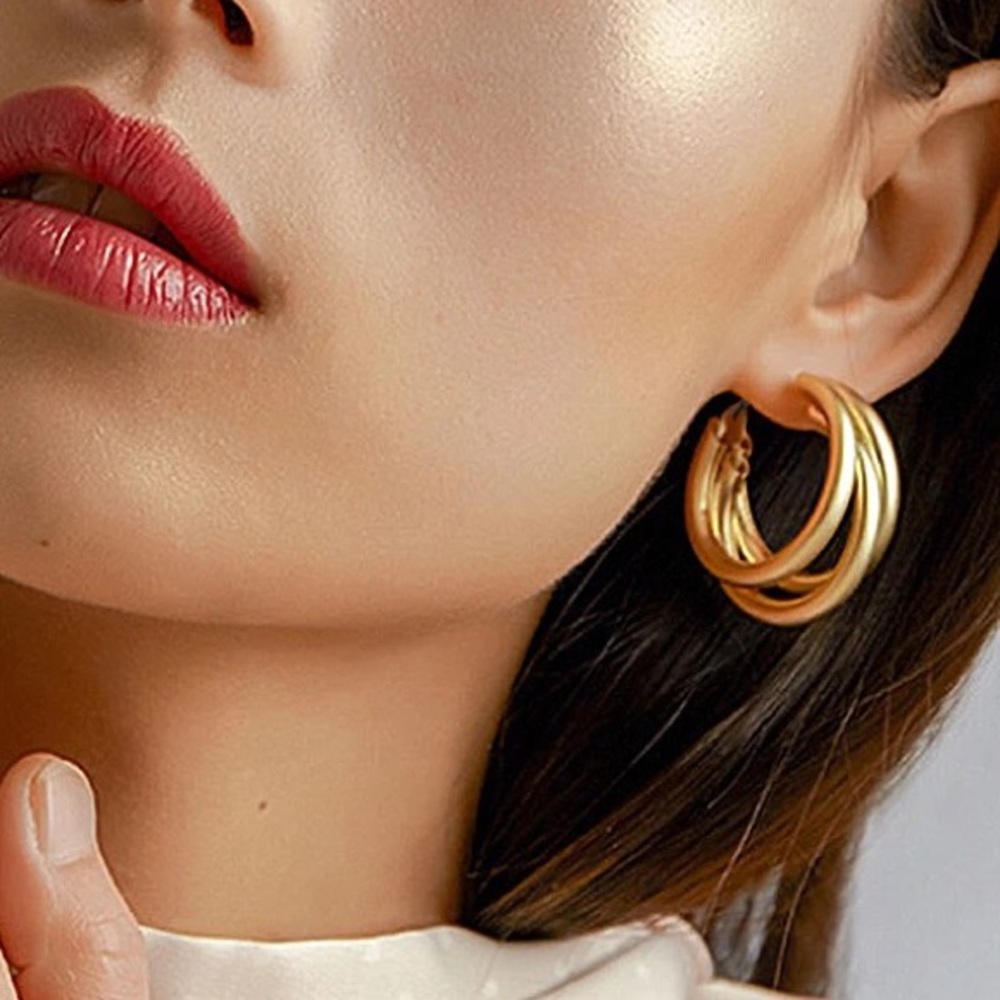 2/$35🖤 Anthropologie Lauryn Gold Plated Chunky Three Layer Triple Hoop Earrings